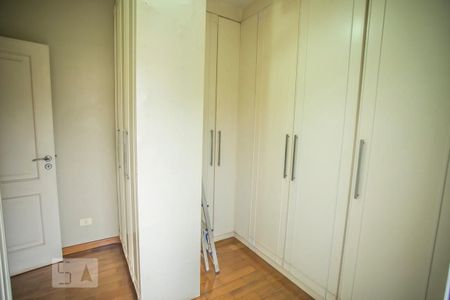 Casa à venda com 300m², 3 quartos e 3 vagas Casa à venda com 300m², 3 quartos e 3 vagasCloset - Suite 3