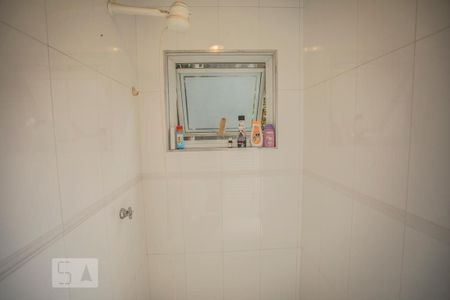 Casa à venda com 300m², 3 quartos e 3 vagas Casa à venda com 300m², 3 quartos e 3 vagasDetalhe- Banheiro - Piscina