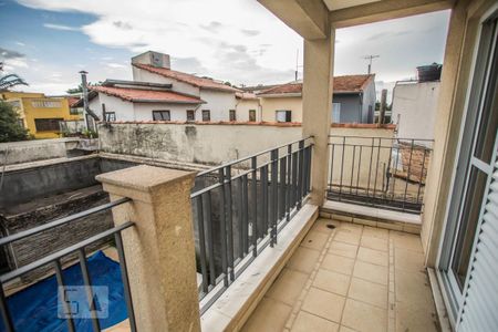 Casa à venda com 300m², 3 quartos e 3 vagas Casa à venda com 300m², 3 quartos e 3 vagasvaranda