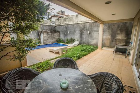 Casa à venda com 300m², 3 quartos e 3 vagas Casa à venda com 300m², 3 quartos e 3 vagasQuintal