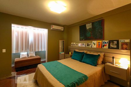 Apartamento à venda com 360m², 5 quartos e 3 vagas Apartamento à venda com 360m², 5 quartos e 3 vagasSuíte 4