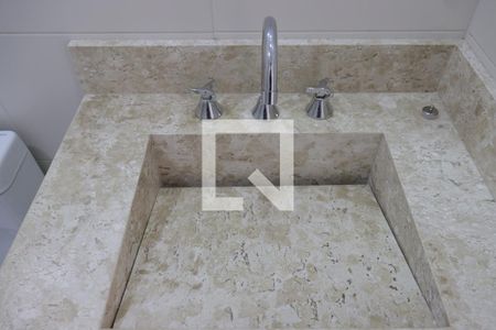 Apartamento à venda com 90m², 2 quartos e 2 vagasBanheiro da Suite 2