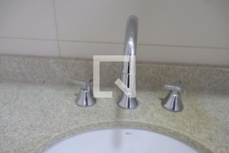 Apartamento à venda com 90m², 2 quartos e 2 vagasBanheiro da Suíte 1