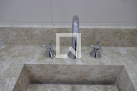 Apartamento à venda com 90m², 2 quartos e 2 vagasBanheiro da Suite 2