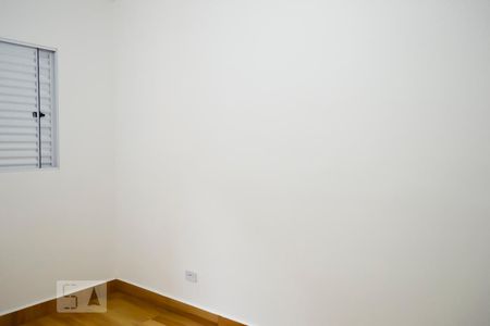 Quarto 1 Vista Lateral de casa de condomínio para alugar com 2 quartos, 52m² em Jardim Gonzaga, São Paulo