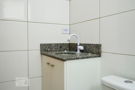 Banheiro Gabinete de casa de condomínio para alugar com 2 quartos, 52m² em Jardim Gonzaga, São Paulo