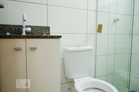 Banheiro Vista Ampla de casa de condomínio para alugar com 2 quartos, 52m² em Jardim Gonzaga, São Paulo