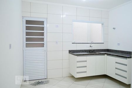 Casa de condomínio para alugar com 52m², 2 quartos e 1 vagaCozinha Entrada