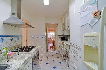 Apartamento à venda com 280m², 3 quartos e 4 vagasCozinha