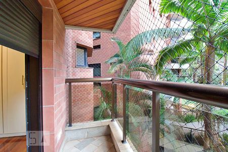 Apartamento à venda com 280m², 3 quartos e 4 vagasVaranda 2 da Suíte Master