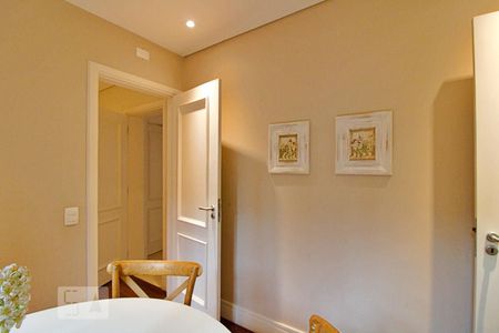 Apartamento à venda com 280m², 3 quartos e 4 vagasCopa