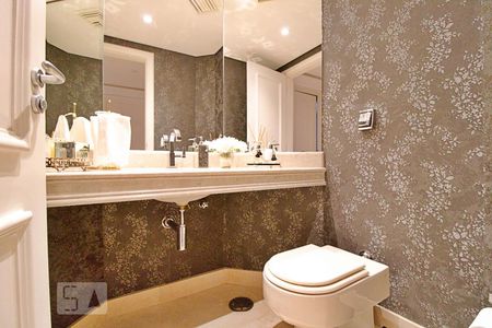 Apartamento à venda com 280m², 3 quartos e 4 vagasLavabo