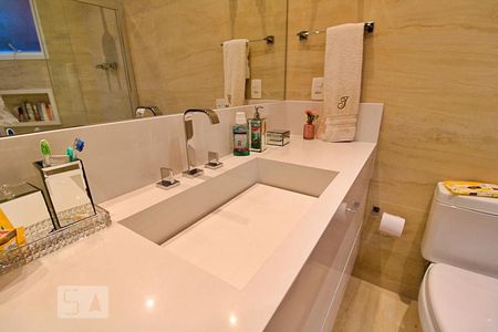 Apartamento à venda com 280m², 3 quartos e 4 vagasBanheiro 2 da Suíte Master