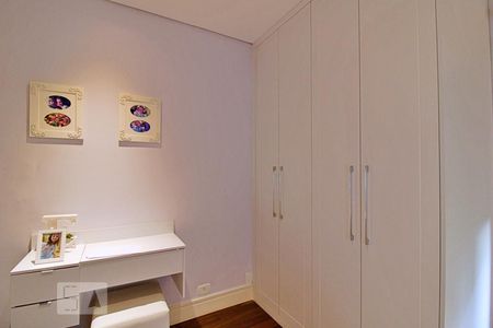 Apartamento à venda com 280m², 3 quartos e 4 vagasSuíte 2