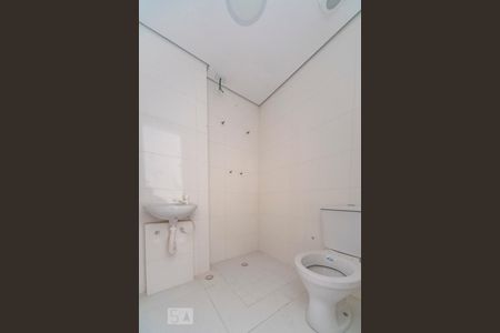Banheiro de apartamento à venda com 2 quartos, 102m² em Vila Curuca, Santo André