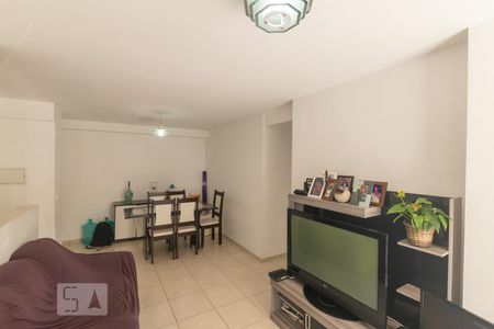 Apartamento à venda com 85m², 3 quartos e 1 vaga Apartamento à venda com 85m², 3 quartos e 1 vagaSala