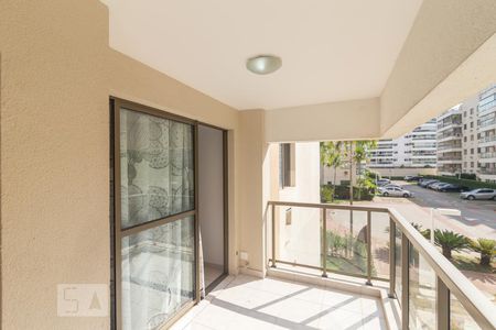 Apartamento à venda com 85m², 3 quartos e 1 vaga Apartamento à venda com 85m², 3 quartos e 1 vagaVaranda da Sala