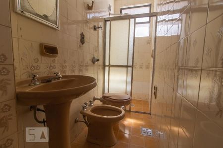 Apartamento para alugar com 94m², 3 quartos e 2 vagas Apartamento para alugar com 94m², 3 quartos e 2 vagasBanheiro da Suíte