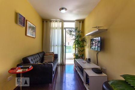 Apartamento à venda com 74m², 3 quartos e 2 vagas Apartamento à venda com 74m², 3 quartos e 2 vagasSala