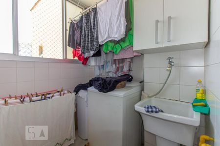 Apartamento à venda com 74m², 3 quartos e 2 vagas Apartamento à venda com 74m², 3 quartos e 2 vagasLavanderia
