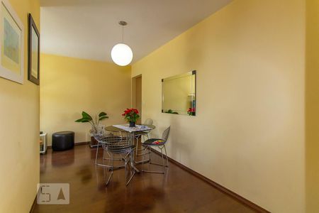 Apartamento à venda com 74m², 3 quartos e 2 vagas Apartamento à venda com 74m², 3 quartos e 2 vagasSala de Jantar