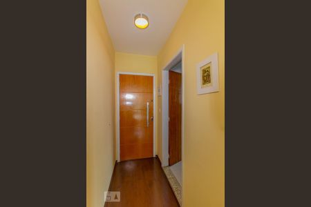 Apartamento à venda com 74m², 3 quartos e 2 vagas Apartamento à venda com 74m², 3 quartos e 2 vagasCorredor