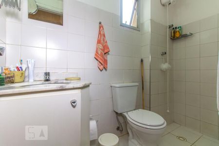 Apartamento à venda com 74m², 3 quartos e 2 vagas Apartamento à venda com 74m², 3 quartos e 2 vagasBanheiro Social