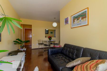 Apartamento à venda com 74m², 3 quartos e 2 vagas Apartamento à venda com 74m², 3 quartos e 2 vagasSala