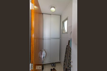 Apartamento à venda com 74m², 3 quartos e 2 vagas Apartamento à venda com 74m², 3 quartos e 2 vagasLavanderia