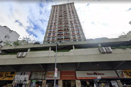 Apartamento para alugar com 61m², 2 quartos e 1 vaga Apartamento para alugar com 61m², 2 quartos e 1 vagaFachada