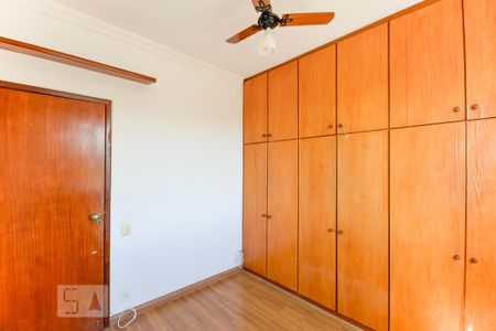 Quarto 1 de apartamento para alugar com 2 quartos, 61m² em Vila Isabel, Rio de Janeiro