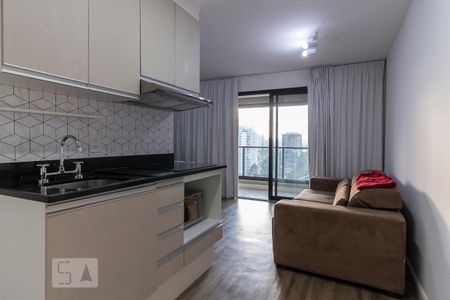 Sala de kitnet/studio para alugar com 1 quarto, 37m² em Campo Belo, São Paulo