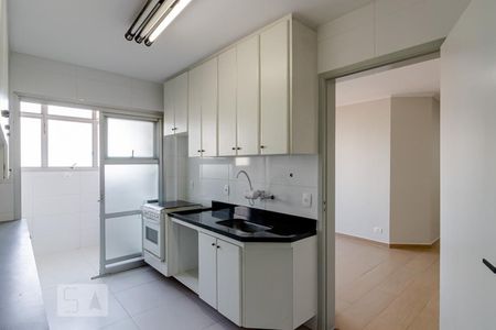 Apartamento para alugar com 100m², 3 quartos e 2 vagas Apartamento para alugar com 100m², 3 quartos e 2 vagasCozinha