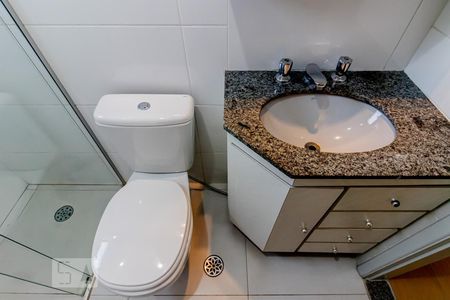 Apartamento para alugar com 100m², 3 quartos e 2 vagas Apartamento para alugar com 100m², 3 quartos e 2 vagasBanheiro