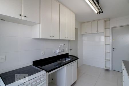 Apartamento para alugar com 100m², 3 quartos e 2 vagas Apartamento para alugar com 100m², 3 quartos e 2 vagasCozinha