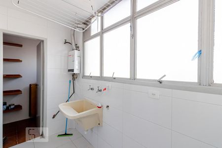 Apartamento para alugar com 100m², 3 quartos e 2 vagas Apartamento para alugar com 100m², 3 quartos e 2 vagasÁrea de Serviço