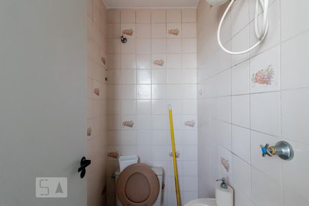 Apartamento para alugar com 100m², 3 quartos e 2 vagas Apartamento para alugar com 100m², 3 quartos e 2 vagasBanheiro de Serviço