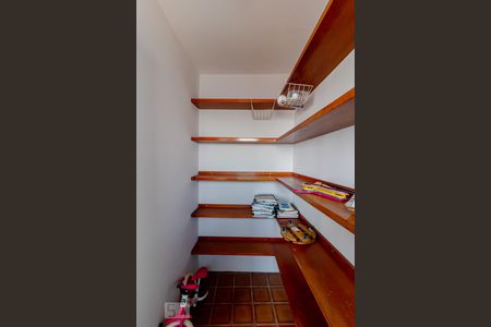 Apartamento para alugar com 100m², 3 quartos e 2 vagas Apartamento para alugar com 100m², 3 quartos e 2 vagasDespensa