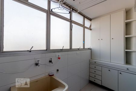 Apartamento para alugar com 100m², 3 quartos e 2 vagas Apartamento para alugar com 100m², 3 quartos e 2 vagasÁrea de Serviço