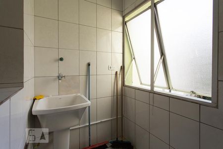 Apartamento para alugar com 70m², 2 quartos e 1 vagaÁrea de Serviço