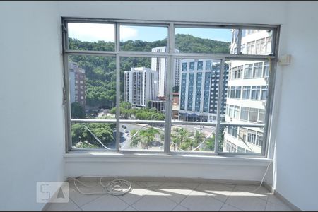 Quarto 1 de apartamento para alugar com 2 quartos, 45m² em Copacabana, Rio de Janeiro