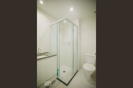 Studio para alugar com 28m², 1 quarto e sem vaga Studio para alugar com 28m², 1 quarto e sem vagaBanheiro