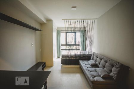 Sala / Cozinha de kitnet/studio para alugar com 1 quarto, 28m² em Mirandópolis, São Paulo