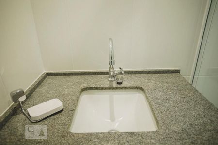 Studio para alugar com 28m², 1 quarto e sem vaga Studio para alugar com 28m², 1 quarto e sem vagaDetalhe - Banheiro