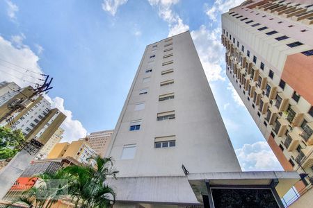 Apartamento para alugar com 80m², 4 quartos e 1 vaga Apartamento para alugar com 80m², 4 quartos e 1 vagaFachada