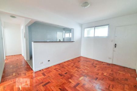 Apartamento para alugar com 80m², 4 quartos e 1 vaga Apartamento para alugar com 80m², 4 quartos e 1 vagaSala