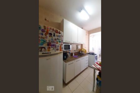 Apartamento à venda com 70m², 2 quartos e 1 vagaCozinha