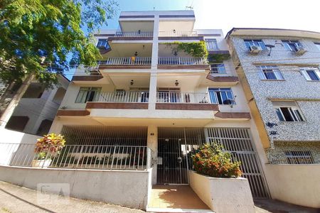 Apartamento à venda com 70m², 2 quartos e 1 vagaFachada