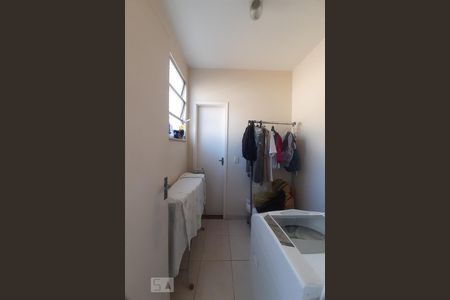 Apartamento à venda com 70m², 2 quartos e 1 vagaQuarto de Serviço