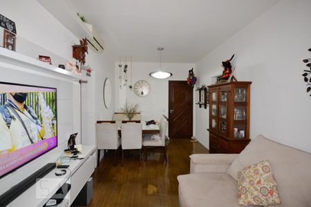 Apartamento à venda com 80m², 2 quartos e 1 vaga Apartamento à venda com 80m², 2 quartos e 1 vagaSala